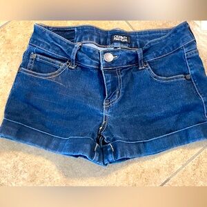 Celebrity pink jeans size 7 short shorts very stretchy